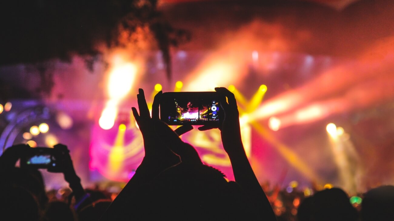 noiseporn JNuKyKXLh8U unsplash