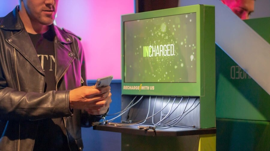 flex cell phone charging kiosk digital screen