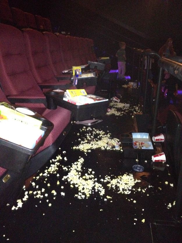 mess in theatre